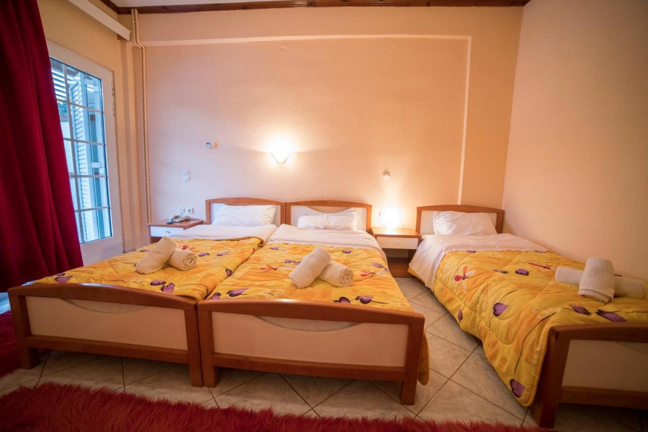 Ξενοδοχειο Παπαναγιωτου Hotel Neraïdochóri Eksteriør billede