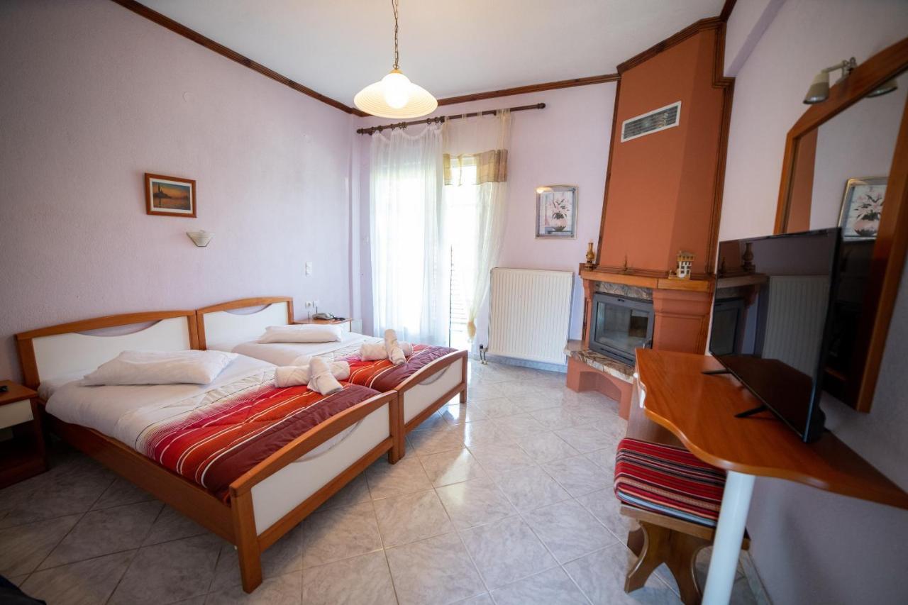 Ξενοδοχειο Παπαναγιωτου Hotel Neraïdochóri Eksteriør billede
